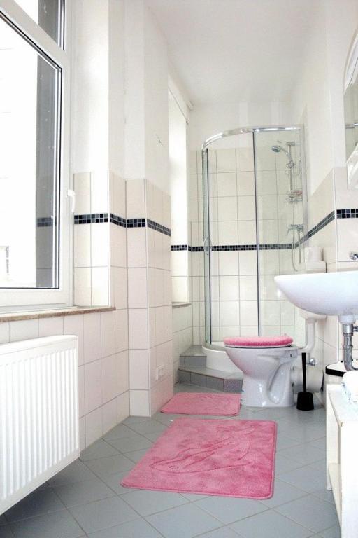 Hotel Komet Дюселдорф Екстериор снимка